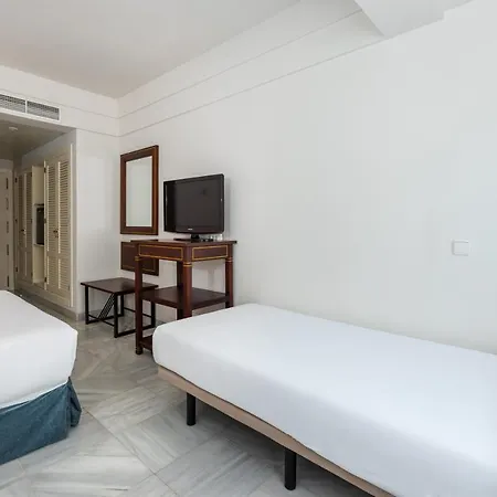 Guadacorte Park Hotel 4*