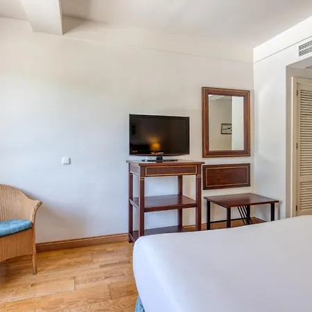 Hotell Guadacorte Park 4*
