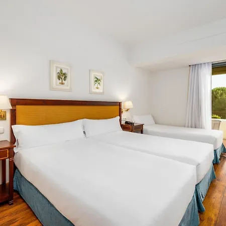 Guadacorte Park 4*