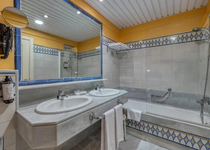 Azz Guadacorte Campo De Gibraltar 4* Los Barrios